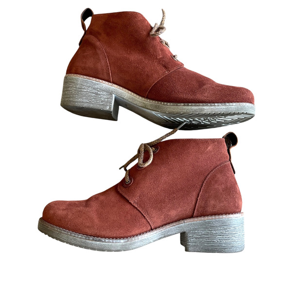 NAOT "Love" Women's Size 40/US 9.5-10 Rust Suede Leather Lace Up Ankle Boots - Picture 5 of 7